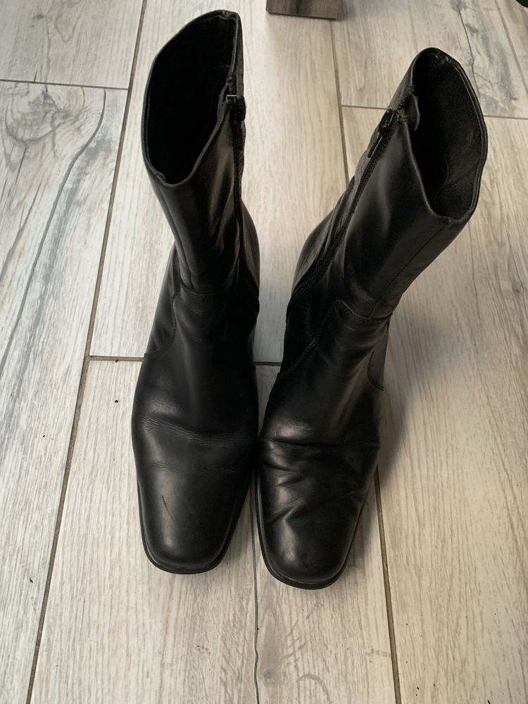 Botine piele marimea 39