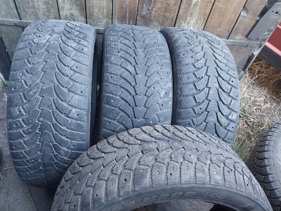 4 шины Maxtrek Китай 225 45 R18. На сезон.