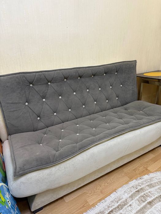 Диван в отличном состоянии ,пользовались меньшее года