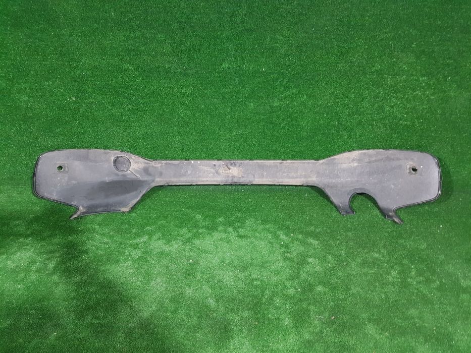 Spoiler bara spate BMW X1 F48 an 2014-2019 cu o mica denivelare