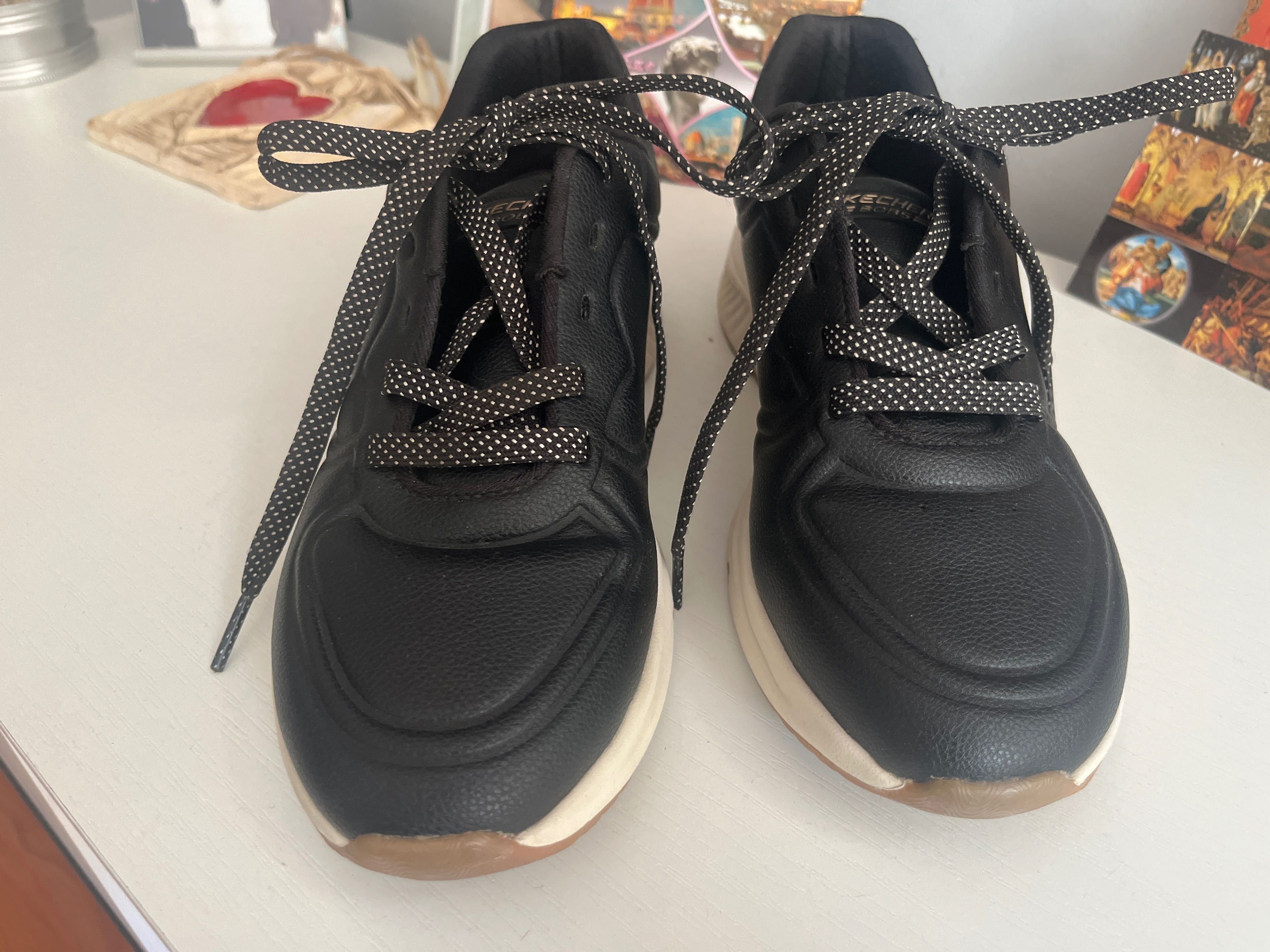 Сникърси Skechers