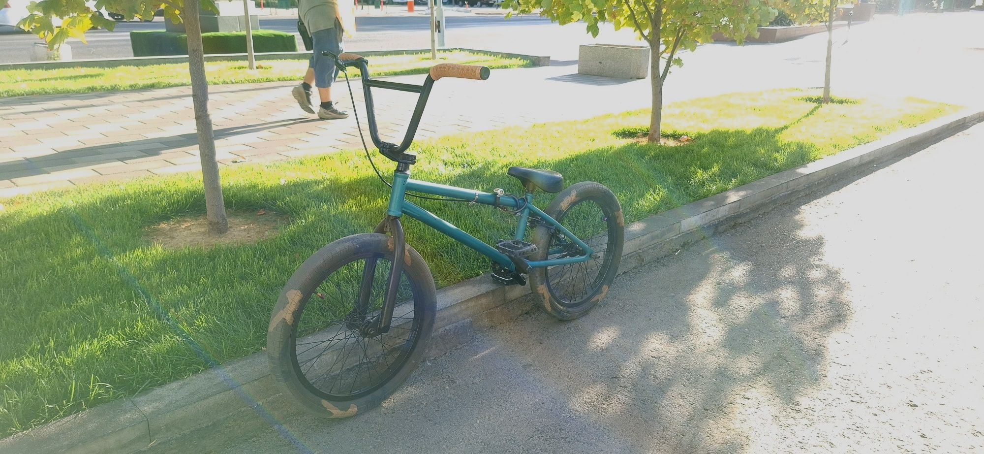 Продаю BMX  в хорошом стостояние