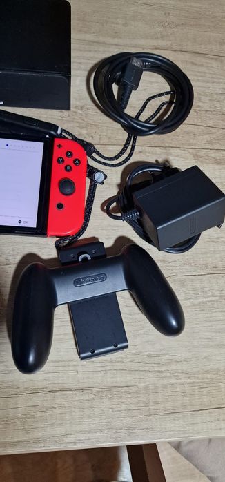Consola Nintendo Switch OLED + 3 jocuri