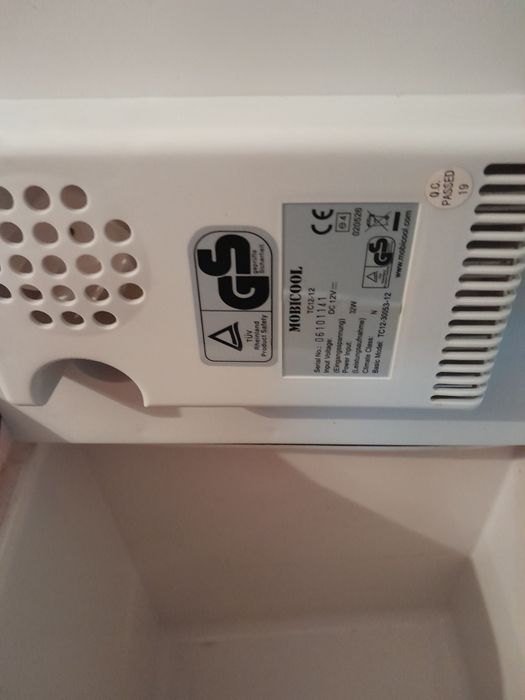 Електрическа хладилна чанта MOBICOOL