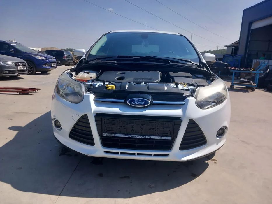 Dezmembrari / Dezmembrez Ford Focus 3 1.6 DV6 cutie viteze manuala 6 trepte culoare Frozen White