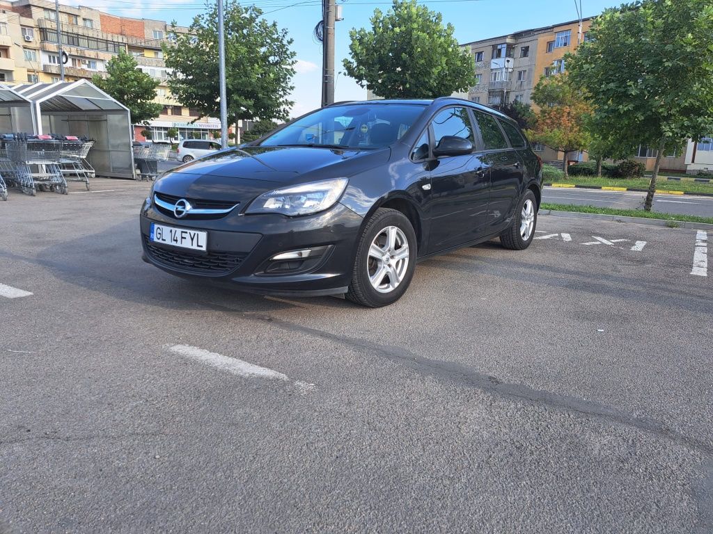 Opel Astra j 1.6 sports tourer