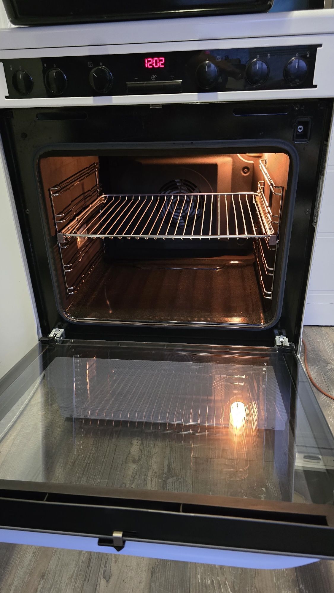 Печка Voss Electrolux black edition
