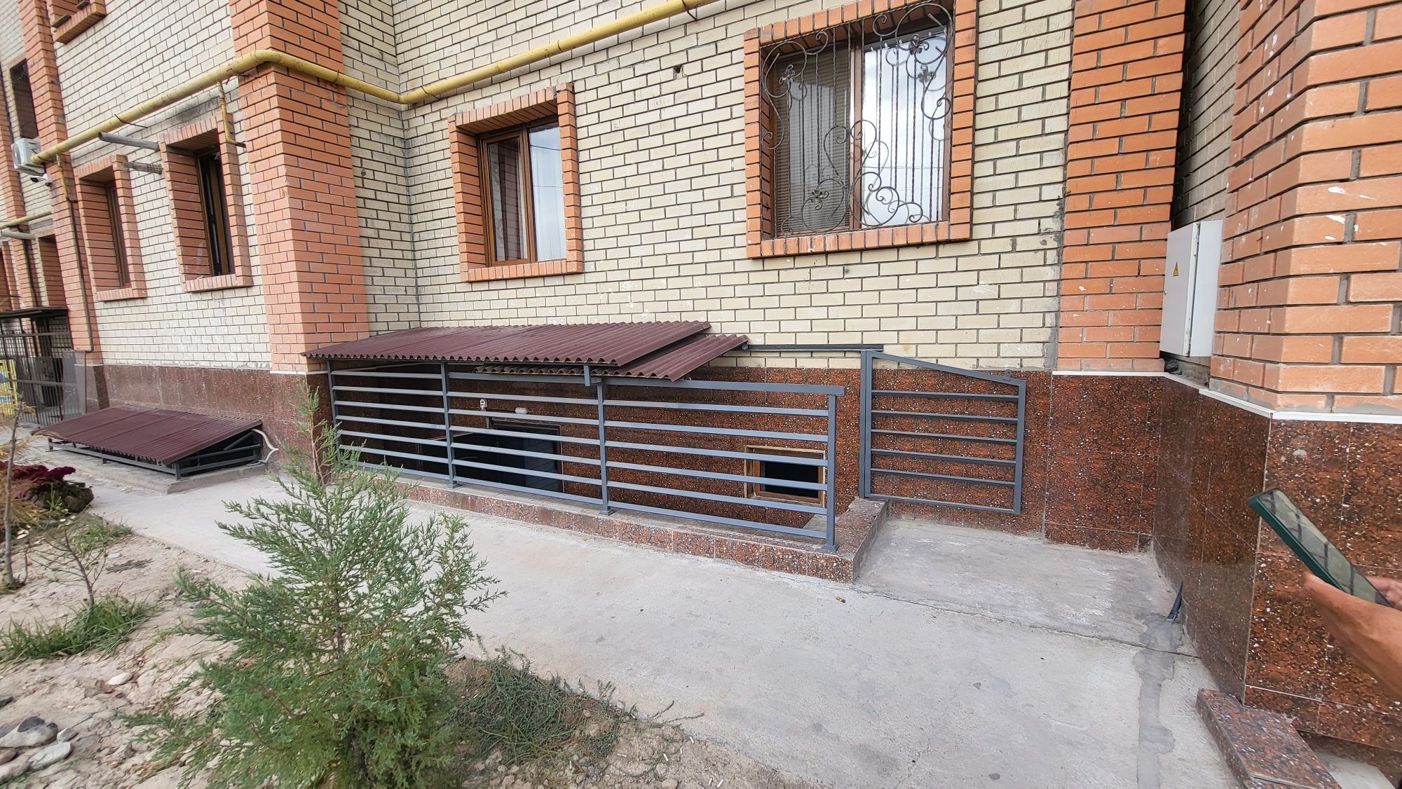 Продаётся цоколная помишения