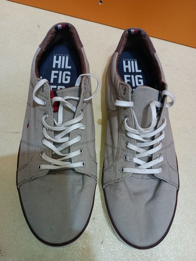 Hilfiger N 44 - 29 лв