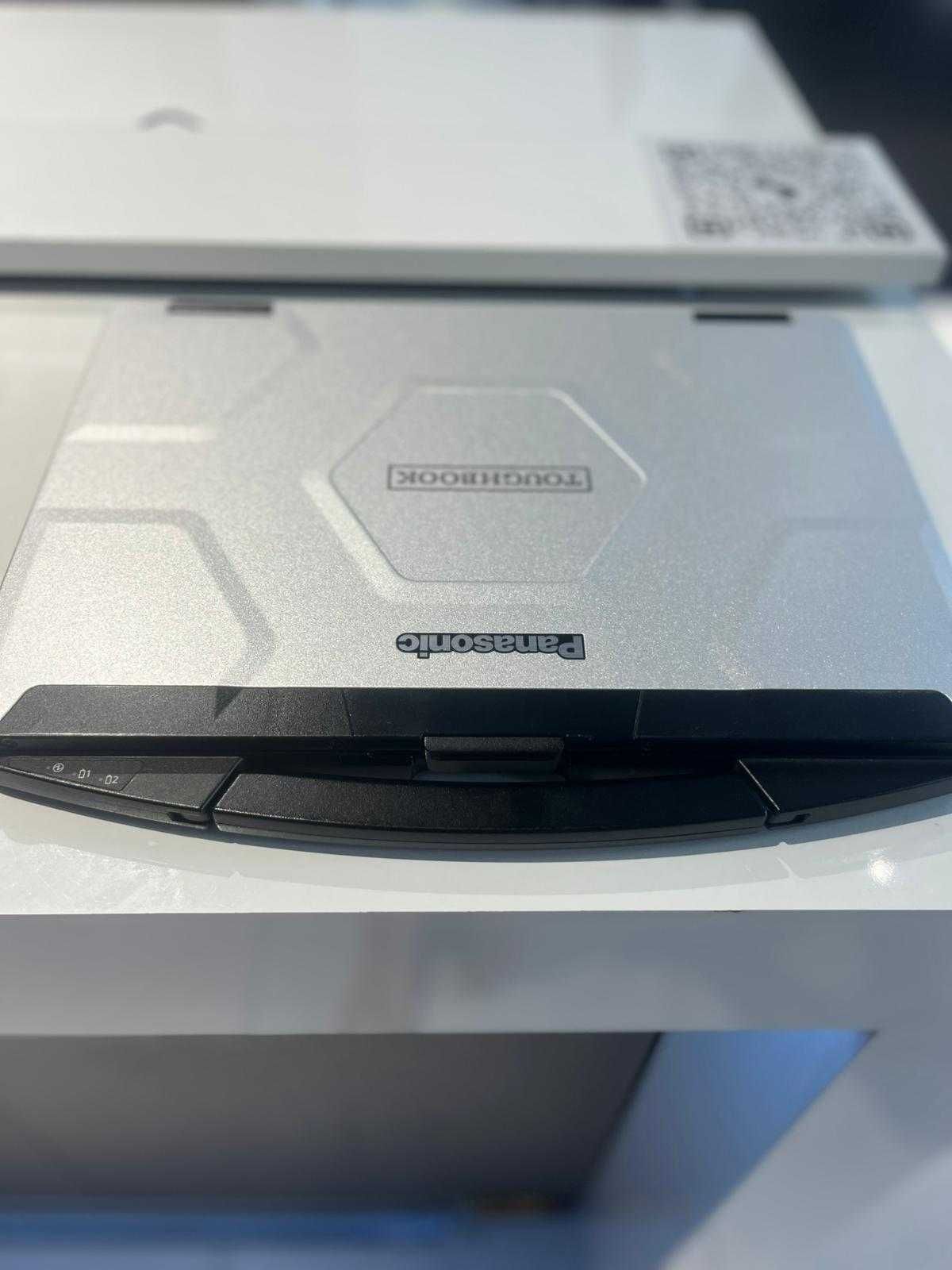 Panasonic CF-54 MK1 I5-5300 8Gb Ram 1Tb Ssd GRAD A