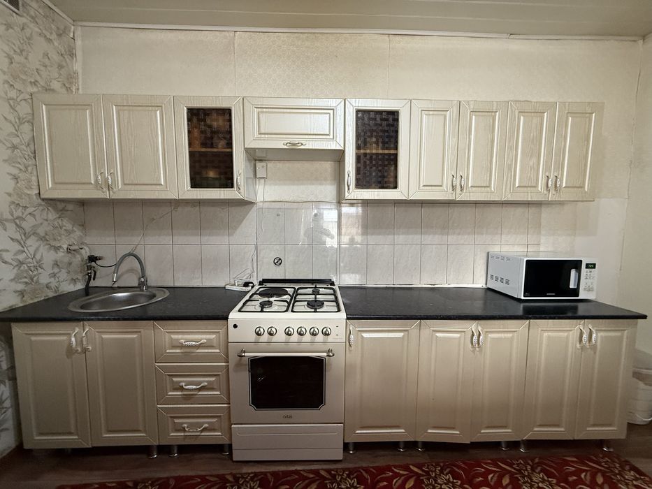 Кухонная гарнитур б/у продается без газа!