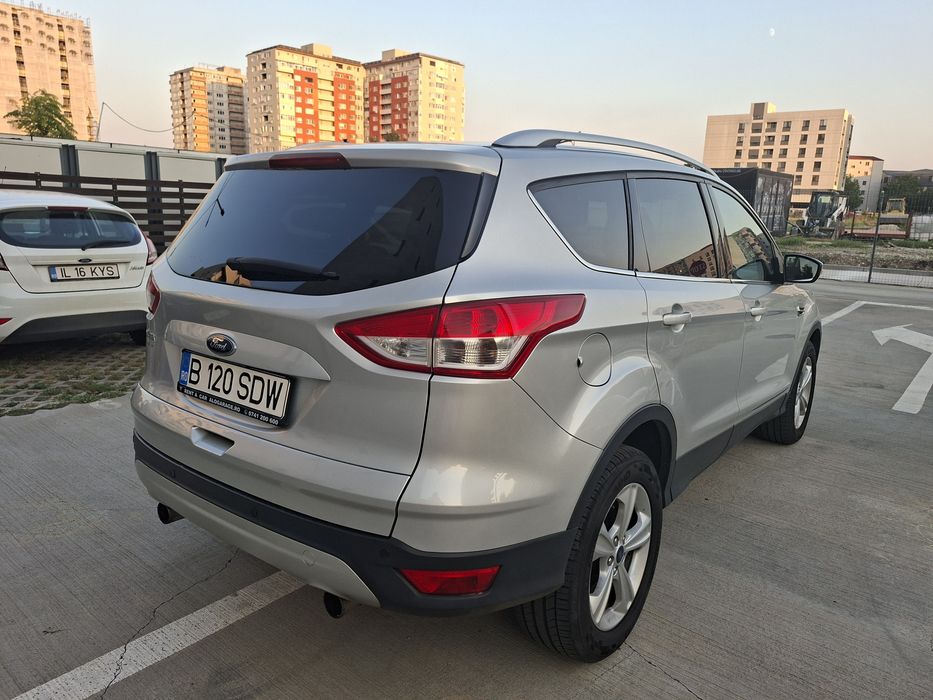 Vând Ford  Kuga automata
