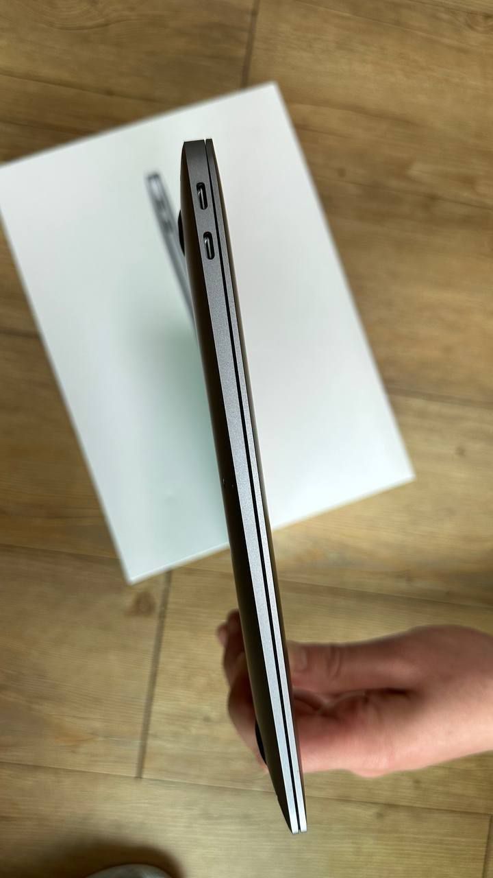Macbook Air M1 8/256