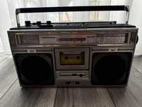 Vând radiocasetofon JVC RC-646L fabricat în 1980