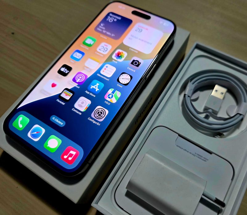 Iphone 15 Pro Max, 256 Gb,Impecabil !!,bat.orig.87%,cutia orig+bonus !