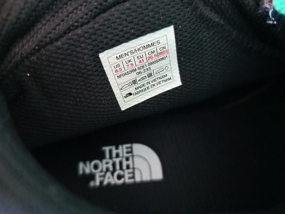 Vând ghete bărbătești noi The North Face