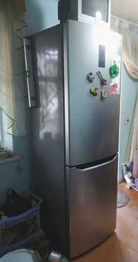 Холодильник LG  большой