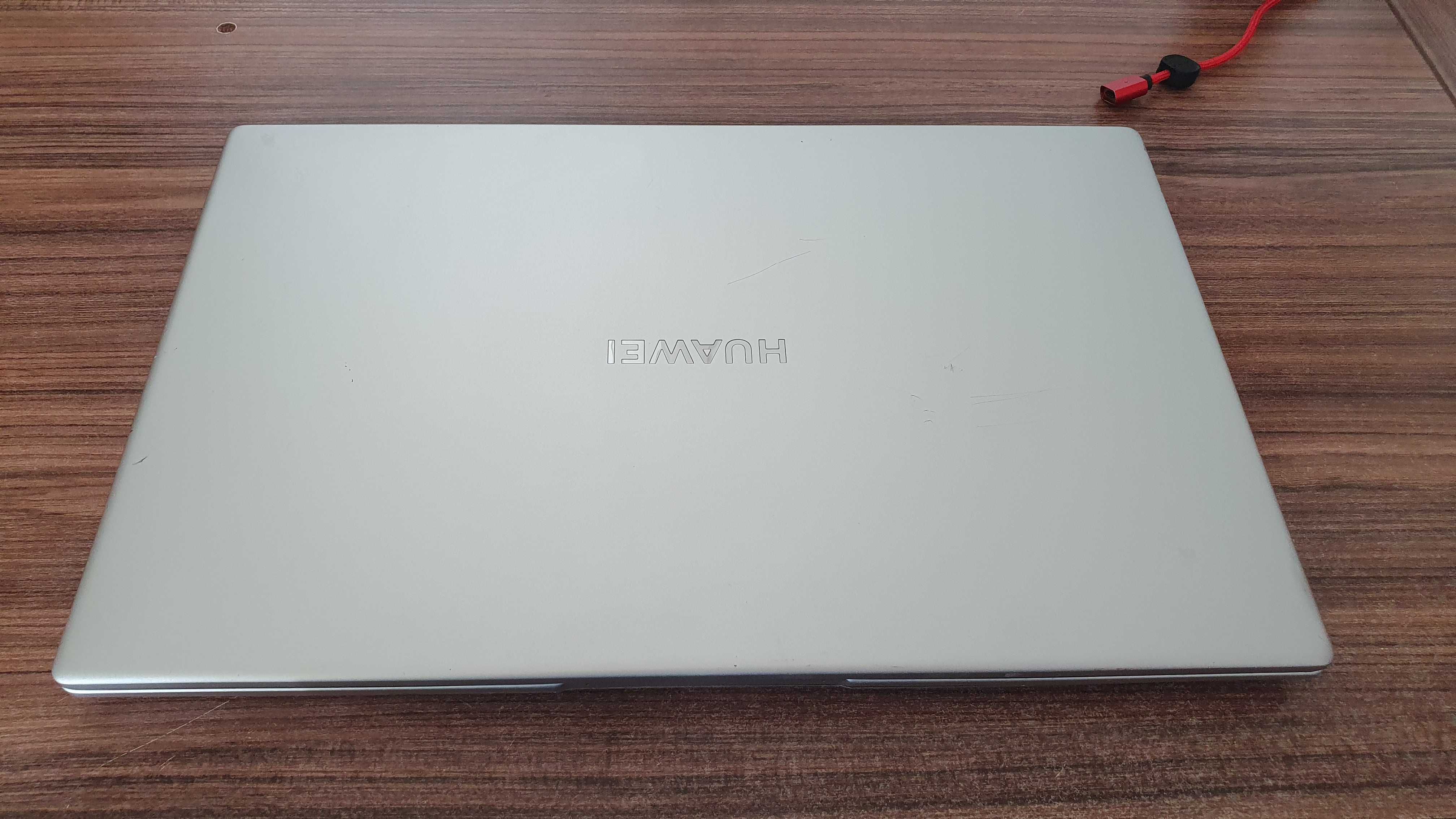 Продавам лаптоп на части Huawei MateBook D15 BOB-WAI9