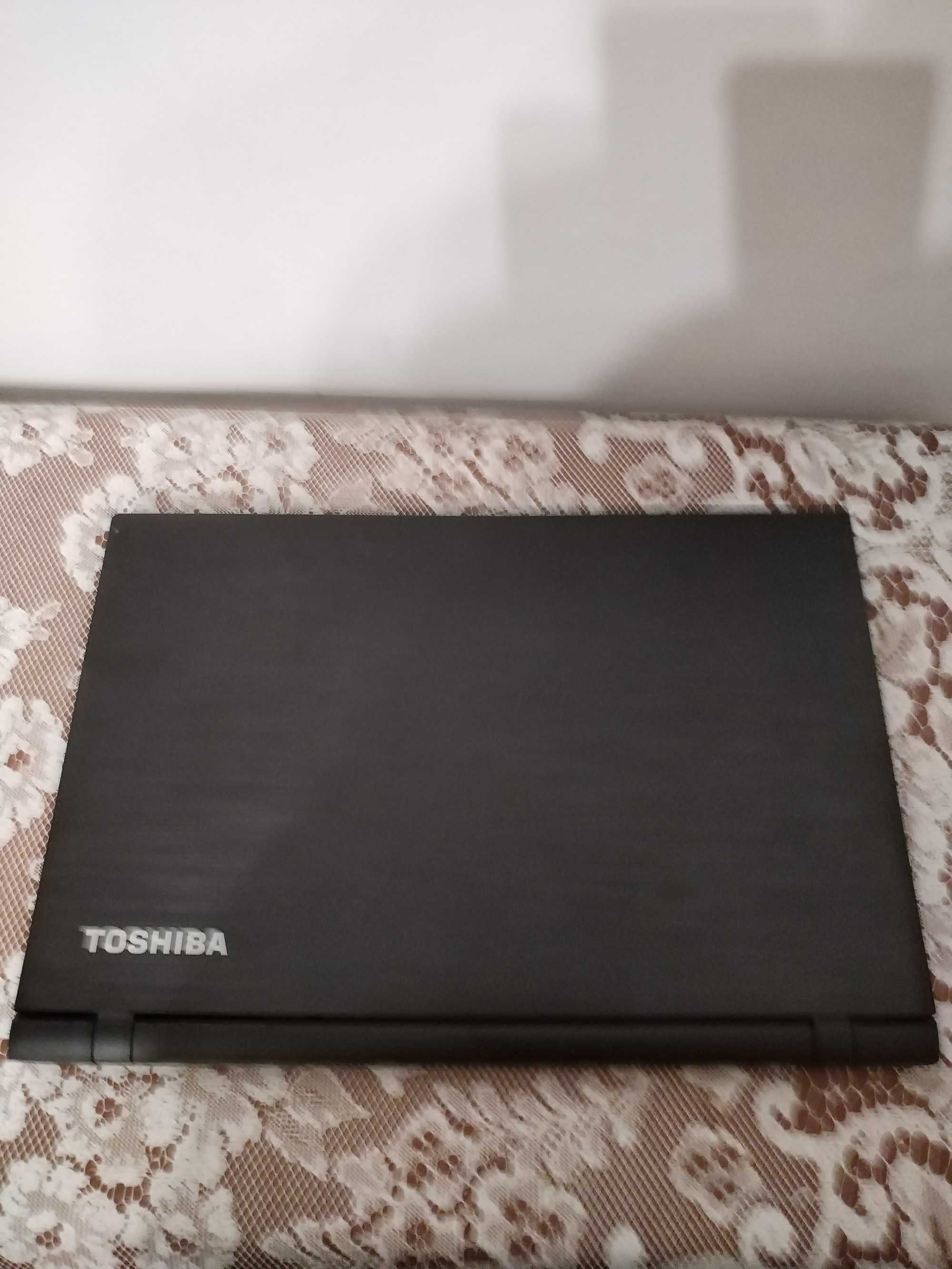 Laptop  toshiba satelitte c 65 c-1 le, 15,7 inc. procesor i5-5200u.