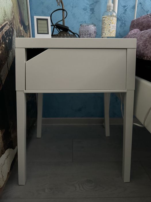 Noptiera metalica Ikea SELJE