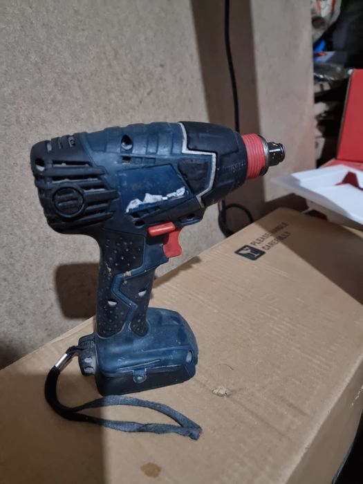 Vand autofiletanta cu impact Bosch GDX 18 V-LI