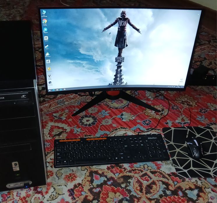 Kampyuter sotiladi komplekt