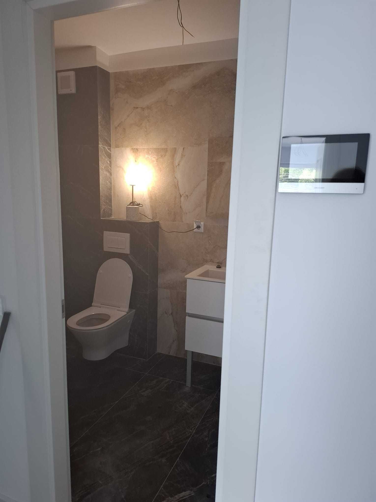 Spatiu comercial  complex Poitiers Towers  3 camere 61 m2 la bulevard