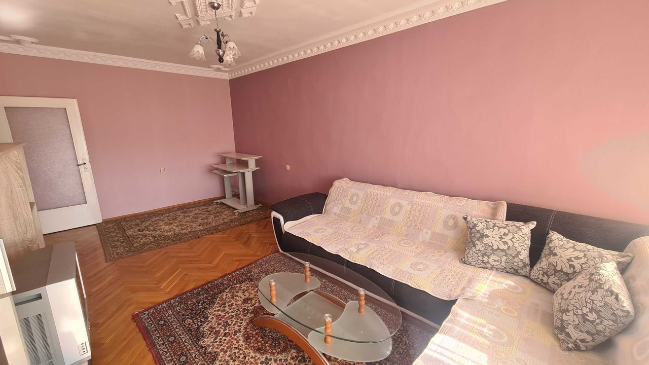 Продава се Двустаен апартамент в Разград, Бели Лом - 80 кв.м за 1212 €/кв.м - Снимка #1