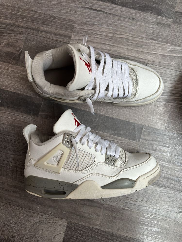 Обувки Jordan 4 Oreo
