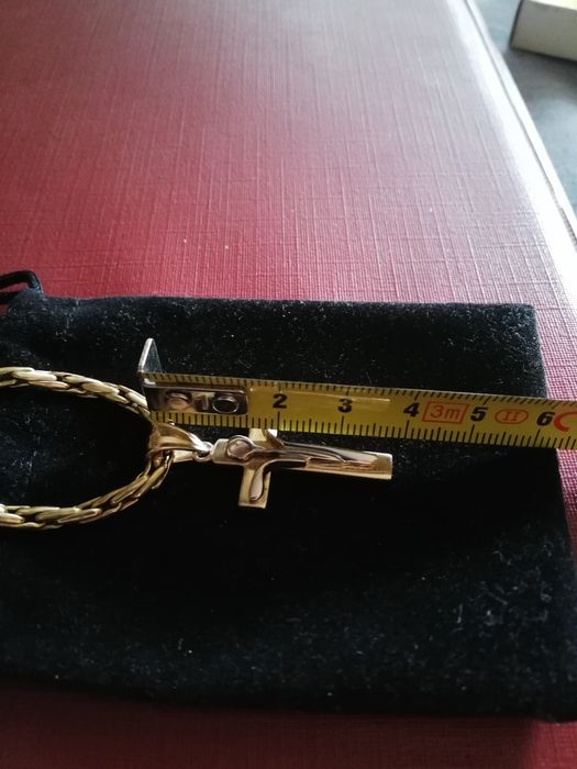 Pandantiv cruce din aur masiv 14K galben si alb