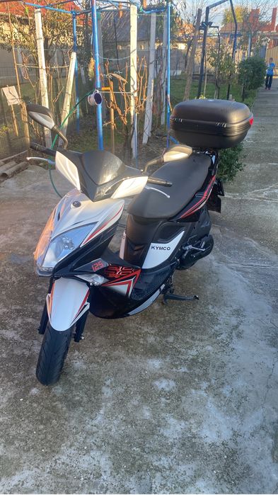 Vand scuter Kimko super 8