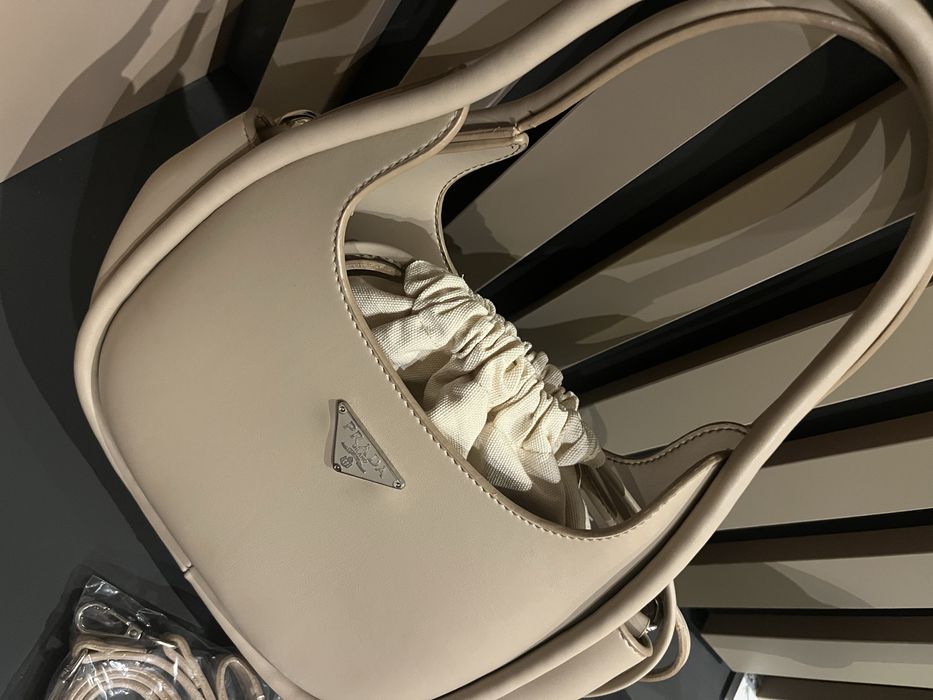 Екрю дамска чанта елегантна