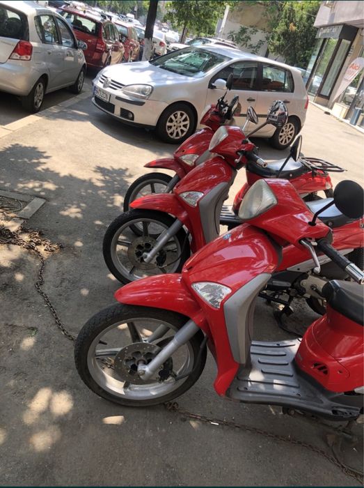 Rent/Inchiriere Scutere Piaggio Liberty Ideal pentru Glovo, Bolt