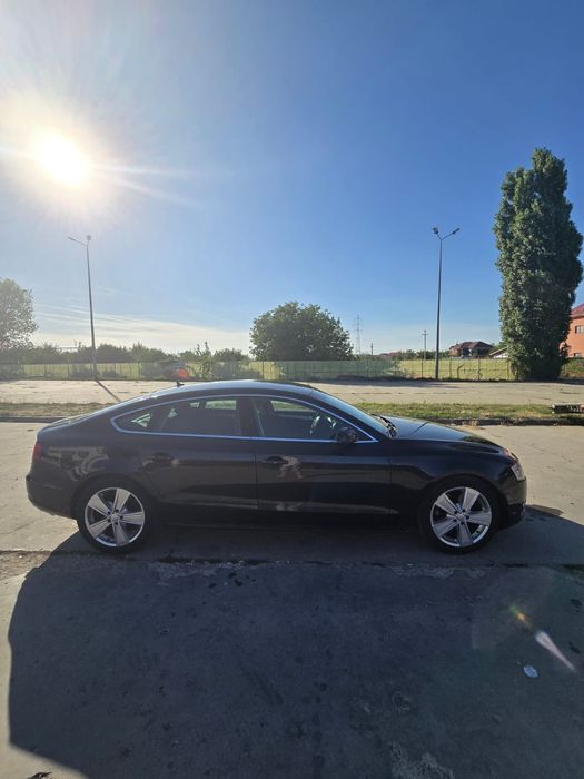 Vând Audi A5 2010 , preț 6000 negociabil!