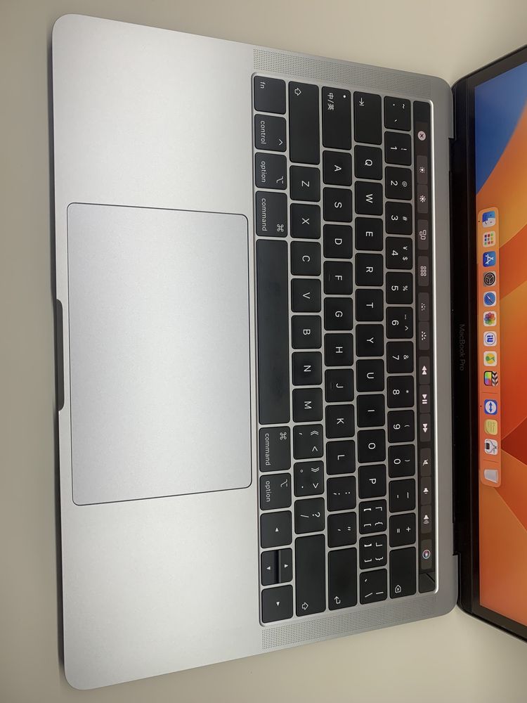 Mac book pro  13.3