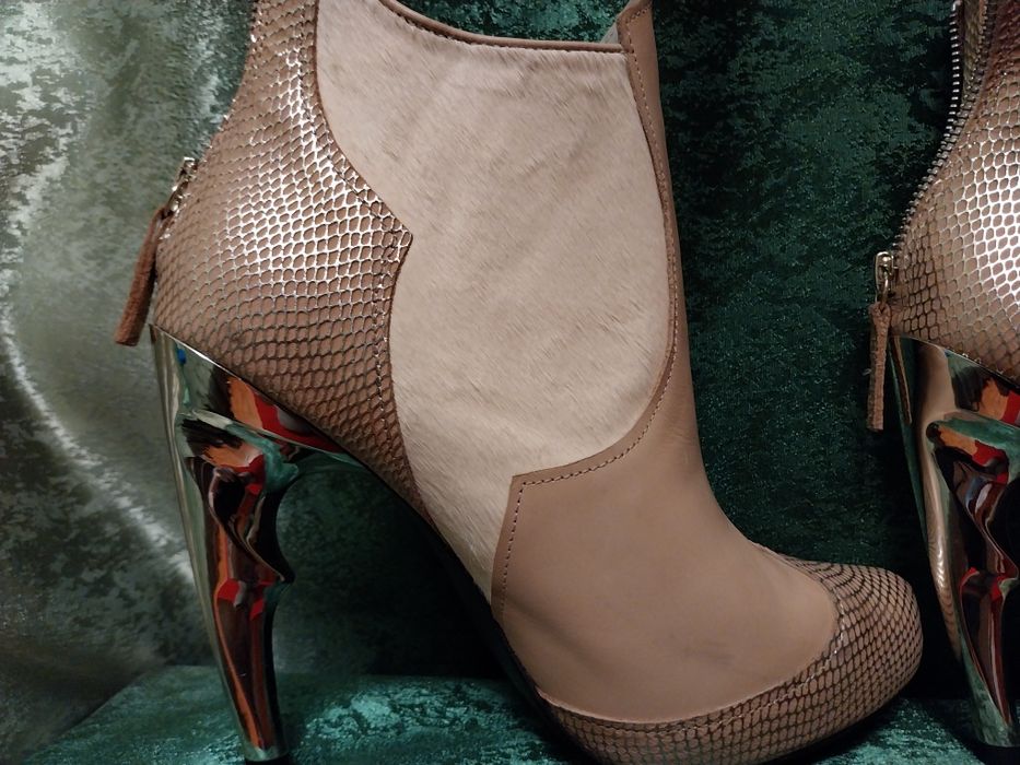 Botine United Nude marime 40