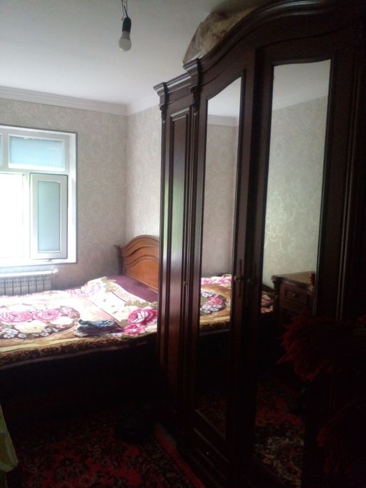 Срочна сотилади нархини келишамиз 2 хона 3 килинган