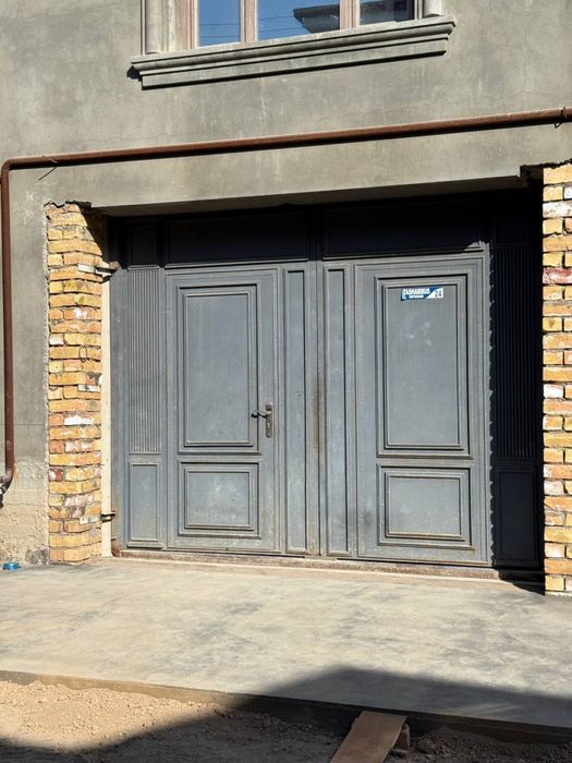 Temir darvoza sotiladi