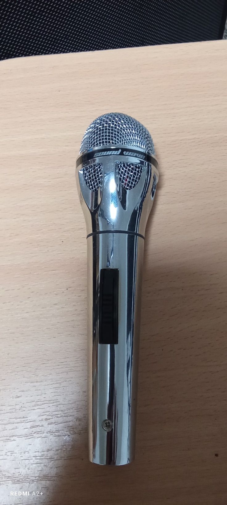 Продам микрофон sound waue