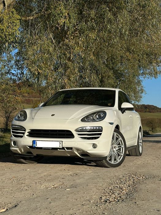 Porsche Cayenne Porsche Cayenne 2014 - 3.0D, Platinum Edition, Pachet exterior GTS