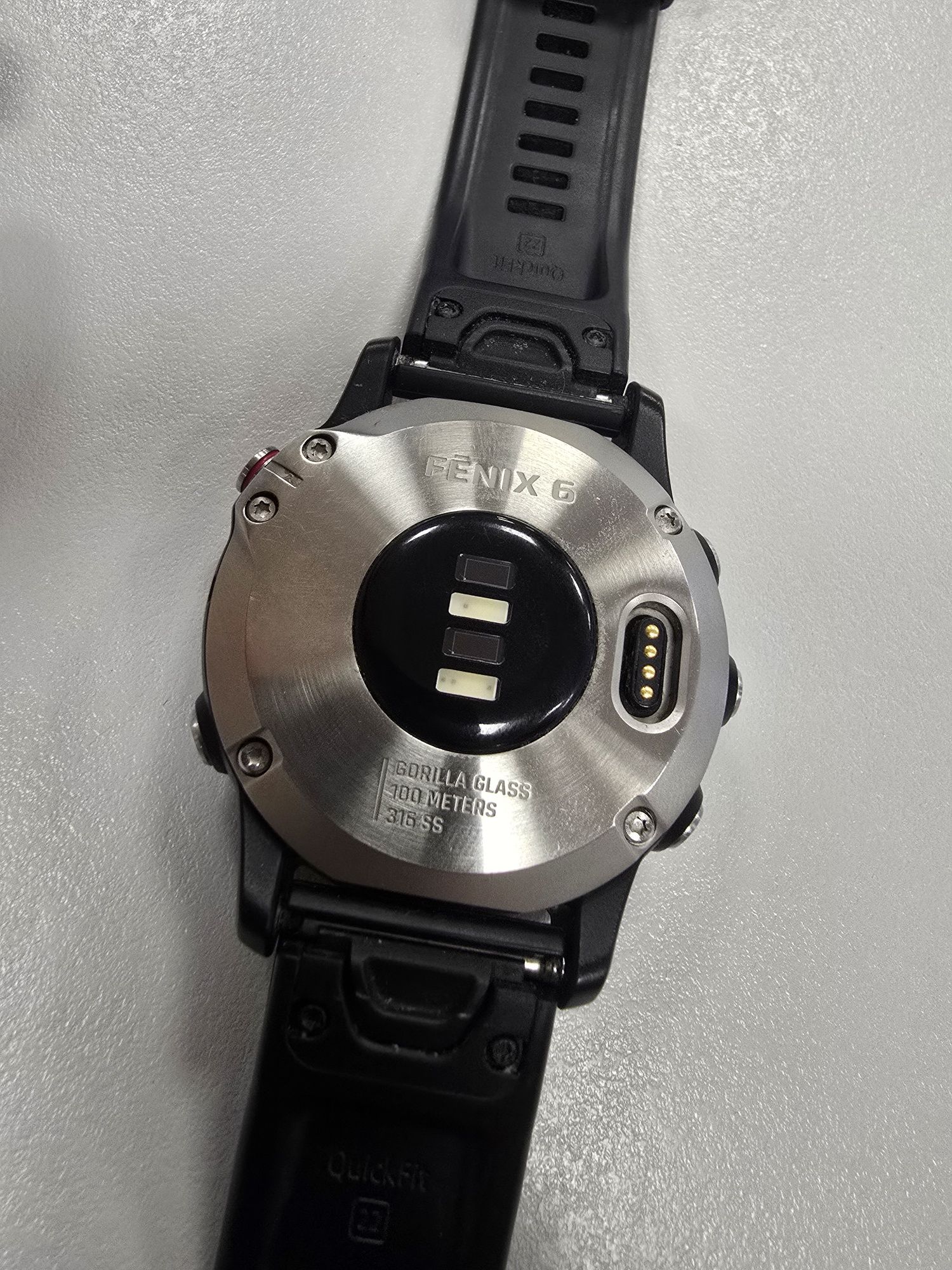 Vând Garmin Fenix 6 47mm