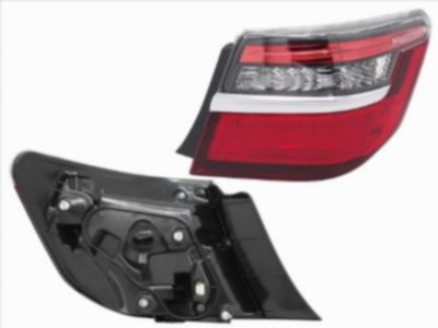 Фонарь задний  Toyota Camry