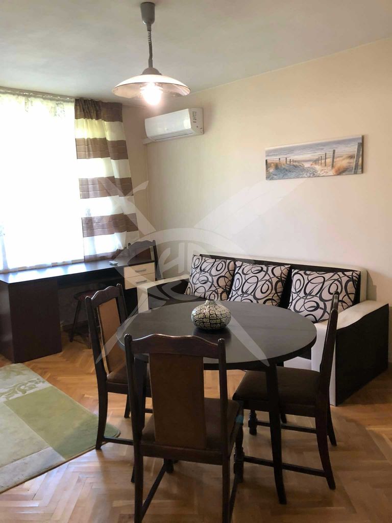 Дава се под наем Двустаен апартамент в Варна, Общината - 57 кв.м за 350 € - Снимка #1