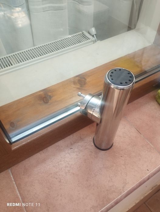Vând 3 suporți de inox pentru lansetă, barcă