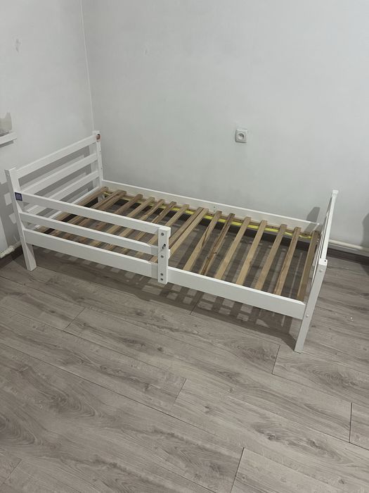 Продам подрастковую кровать, размером 140х70