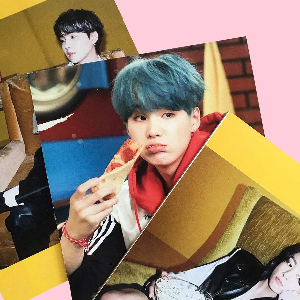BTS постери