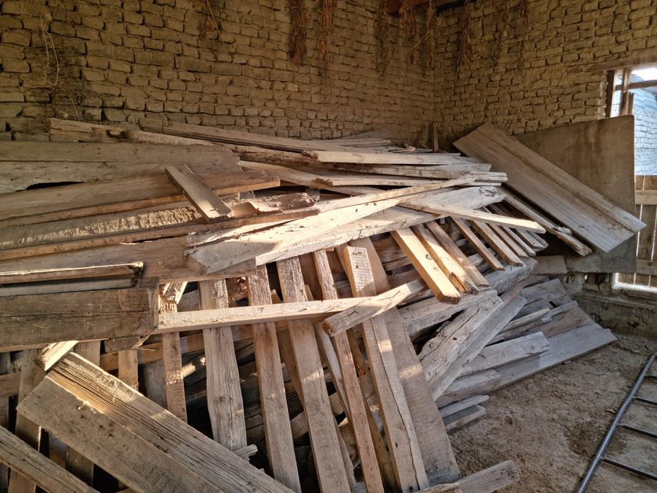 Сотилади Тахталар Харвасталик Чёрный Потолок ва Утин