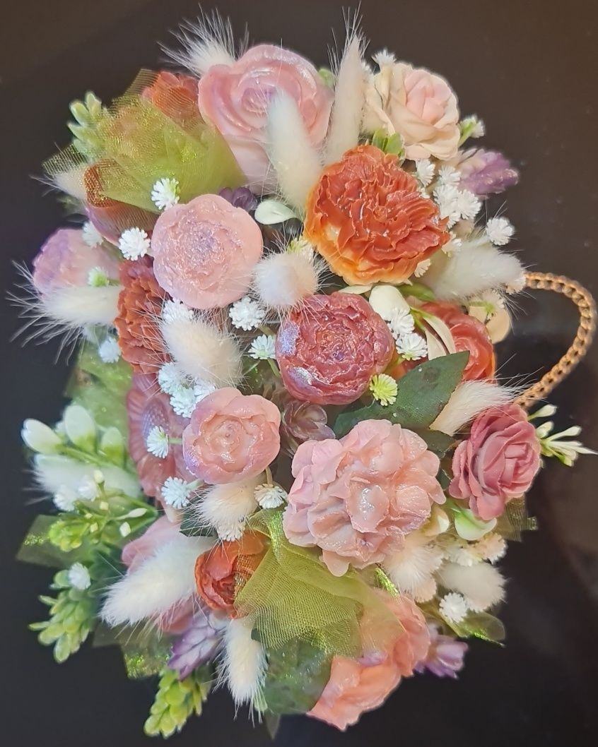 Buchet hand made din flori Artizanale din sapun turnat individual