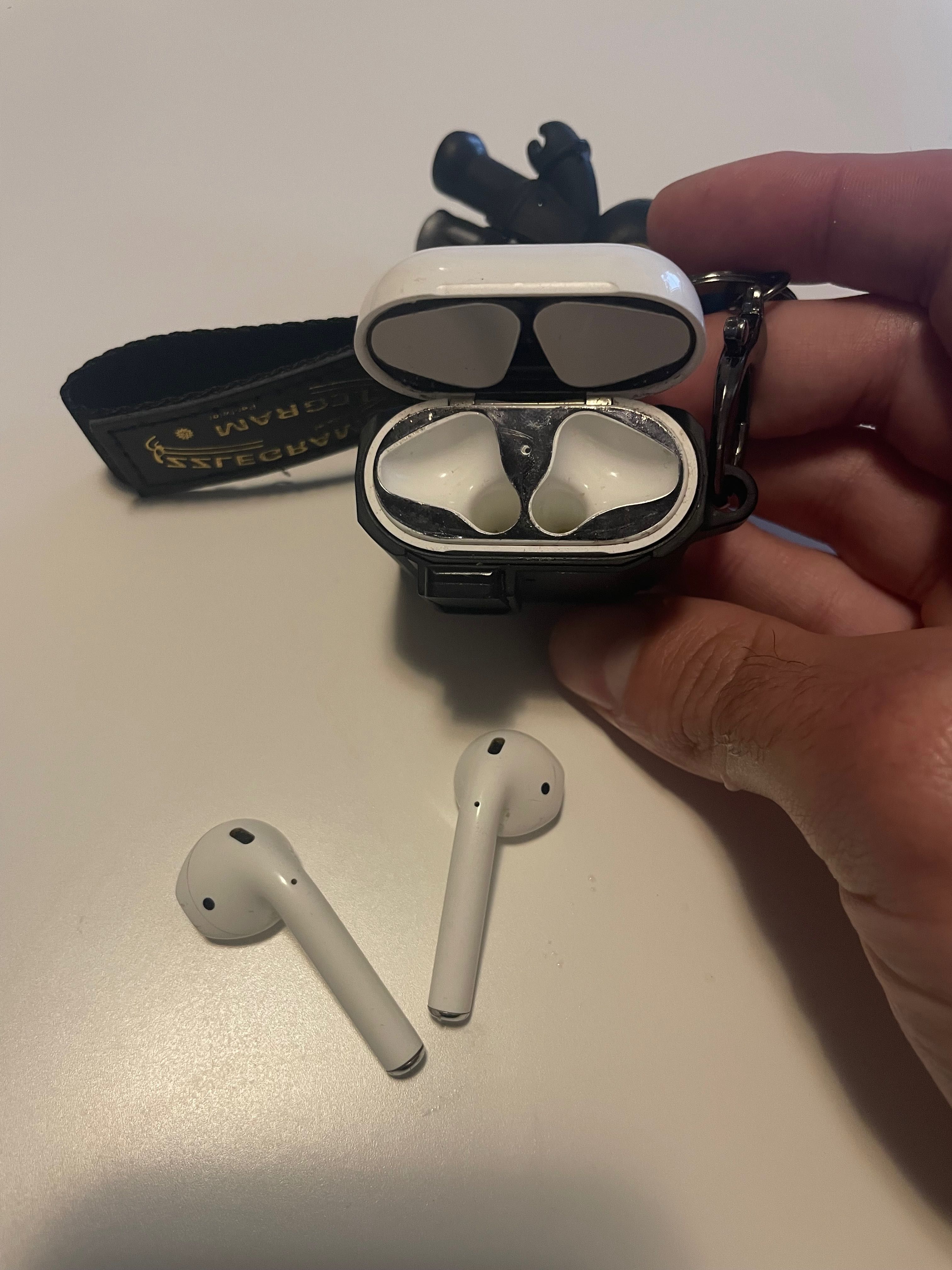 AirPods 2 generation