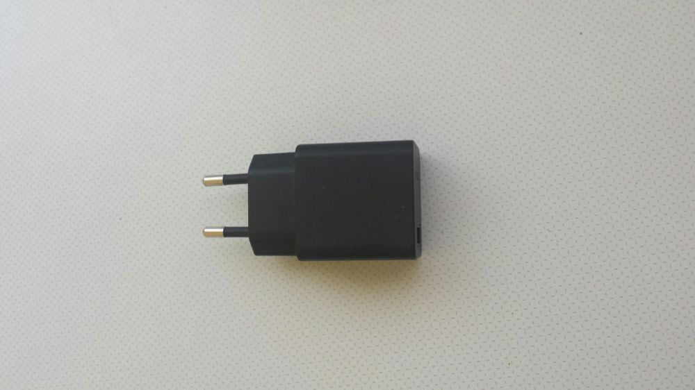 Vând alimentator Asus